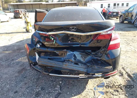 2017 Honda Accord Lx z USA, uszkodzony, nr VIN 1HGCR2F30HA292725